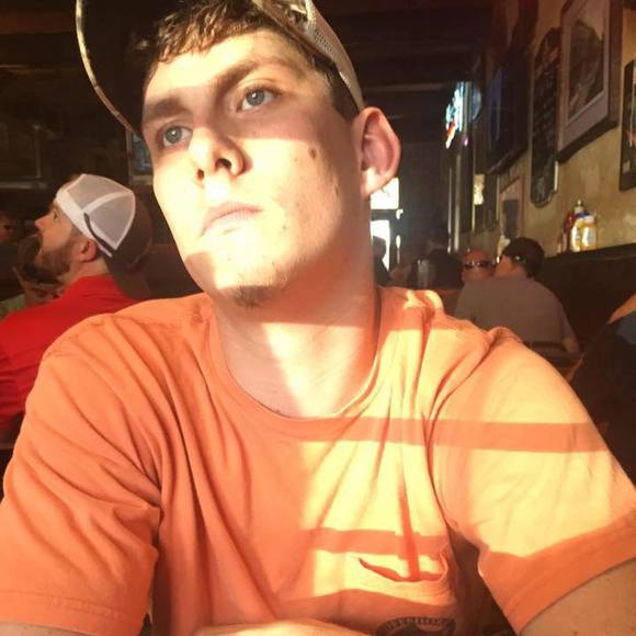 Meet your Posher, Hunter - Picture 1 of 1